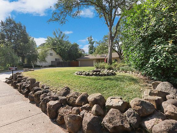 3rd image of 8036 Glen Alta Way
