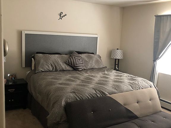 5th image of 42 Sumac Ct