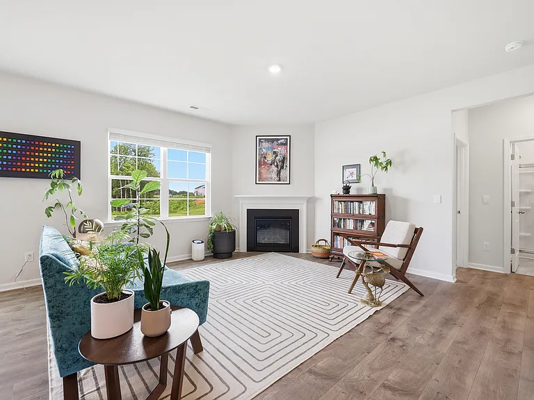 657 Bryson Blvd — Photo 4