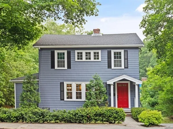 472 Marrett Rd, Lexington, MA 02421