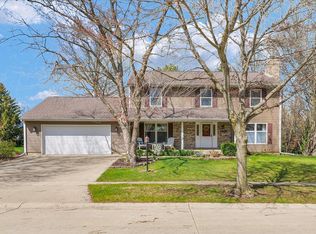 1706 Eagle Ridge Rd, Urbana, IL 61802