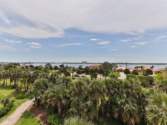 4th image of 3 Oceans West Blvd APT 5C4