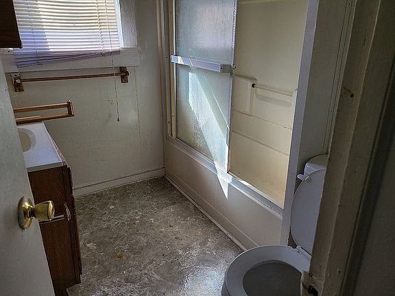 5th image of 1501 W Horah St
