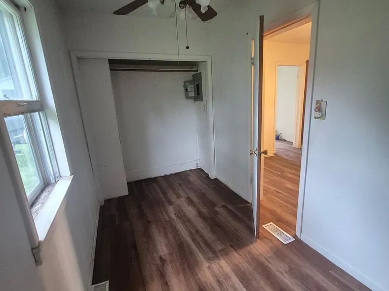 205 1st Ave — Photo 6