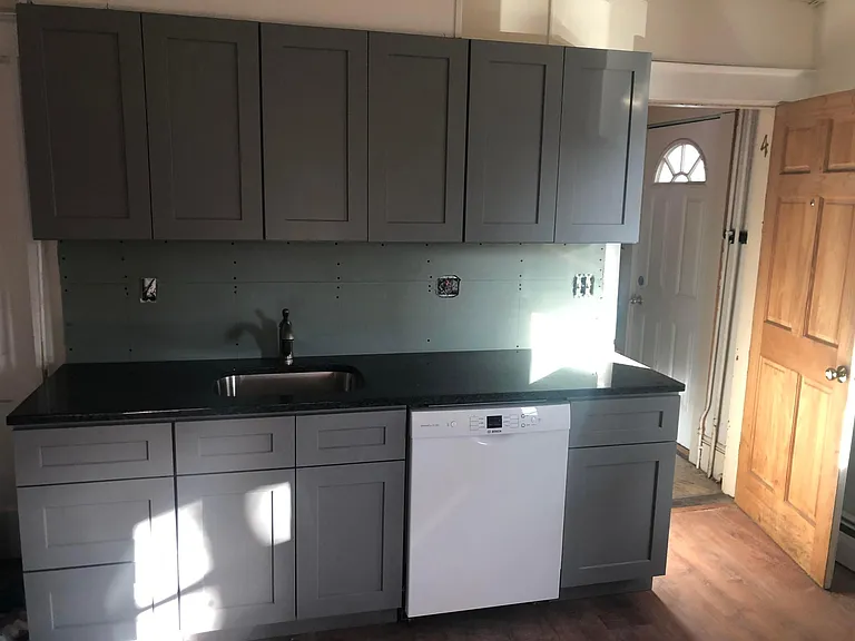 34 Cabot St #4 — Photo 4