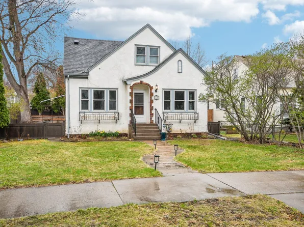 2726 Benjamin St NE, Minneapolis, MN 55418