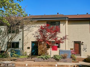 2015 Sarazen Pl, Reston, VA 20191