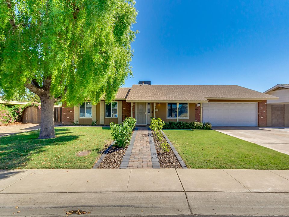 2nd image of 4059 W Mission Ln
