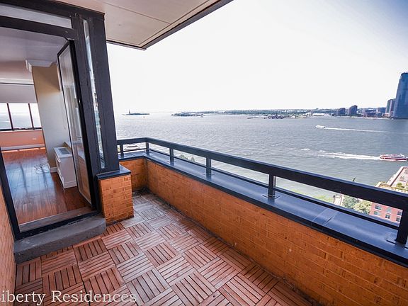 5th image of 99 Battery Pl APT 22D