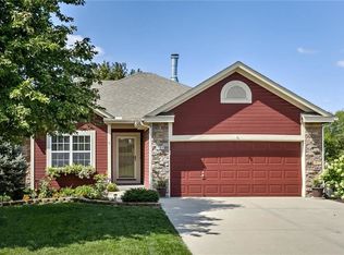 734 Garnes St, Raymore, MO 64083