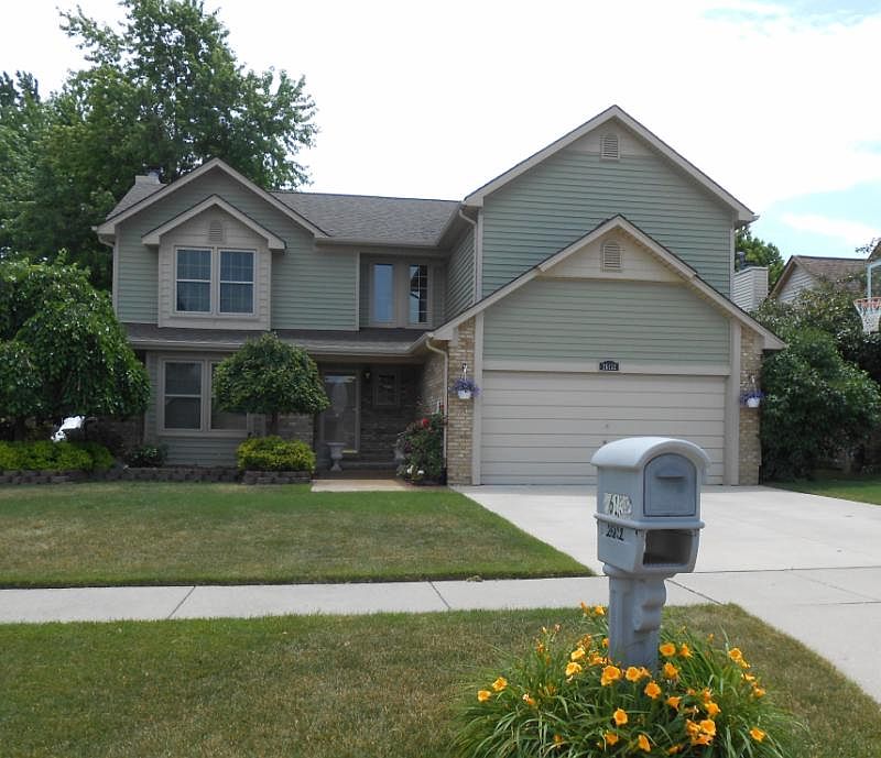 1st image of 26132 Mapleridge Dr