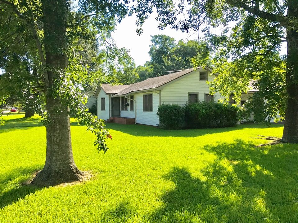 2nd image of 2045 11th St