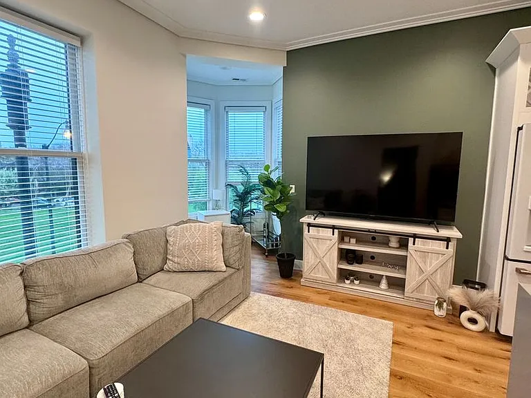 2624 N Lincoln Ave — Photo 11