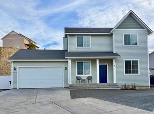 2415 White Ave, Moscow, ID 83843