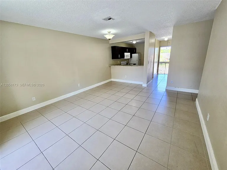 3724 NW 115th Ave #2724 — Photo 4