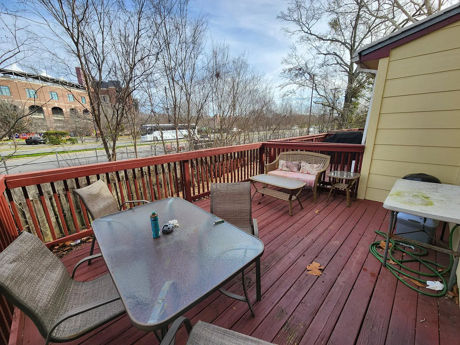 2 bed, 1050 sqft, $1,600 — Photo 3