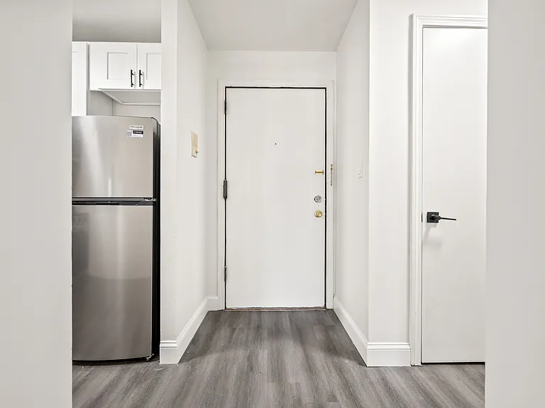 18 Signor St #10 — Photo 7