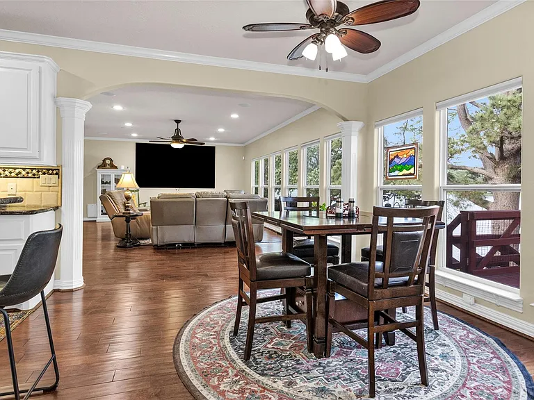 1502 Wimbledon Dr — Photo 23