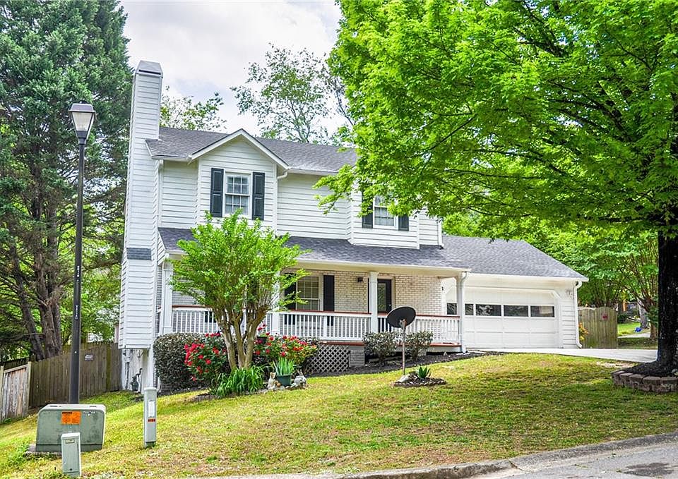 1st image of 2160 Crescentview Dr