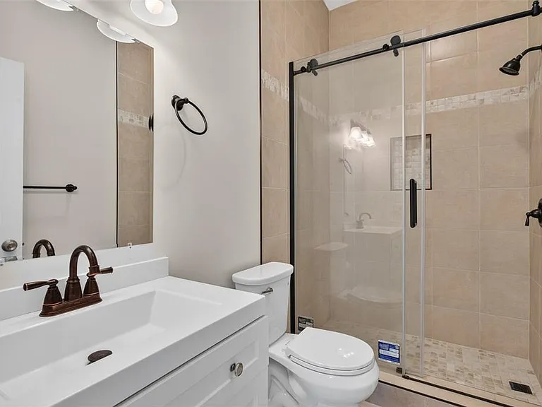 3022 W Douglas St — Photo 12