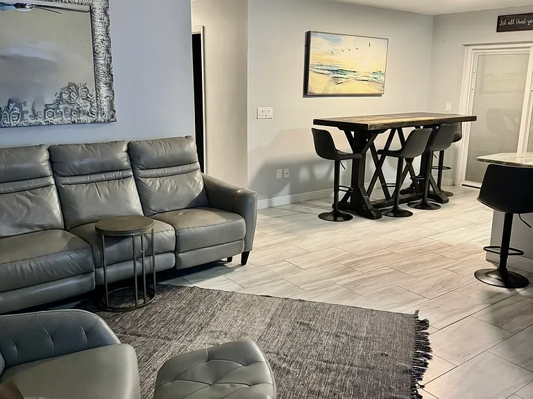 8403 W Grover Cleveland Blvd — Photo 3