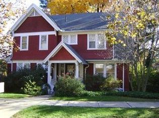 19 Edgehill Rd, New Haven, CT 06511