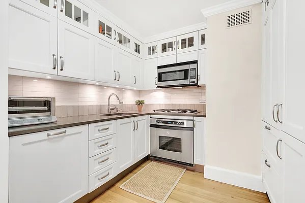 Rented by Corcoran | media 3