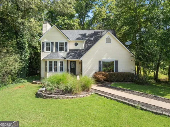 9724 Elliott Family Pkwy, Ellijay, GA 30536