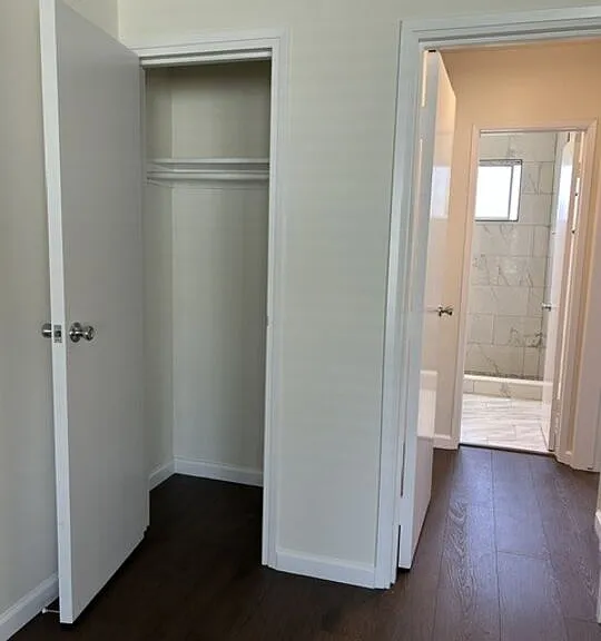 346 S Van Ness Ave #10 — Photo 12
