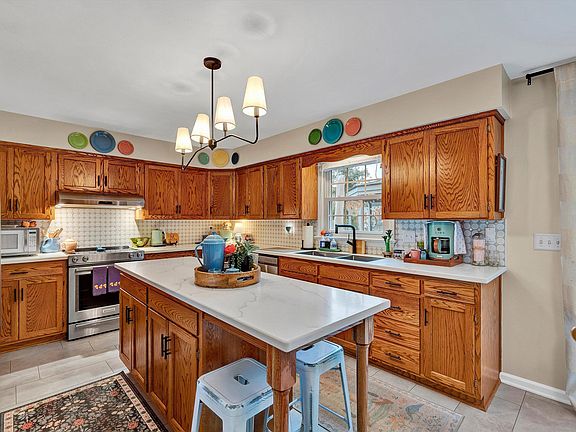 5th image of 5122 Britaney Rd