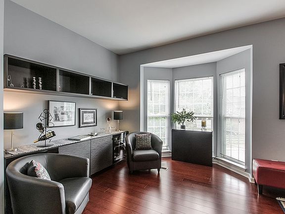 4th image of 690 Huffine Manor Cir