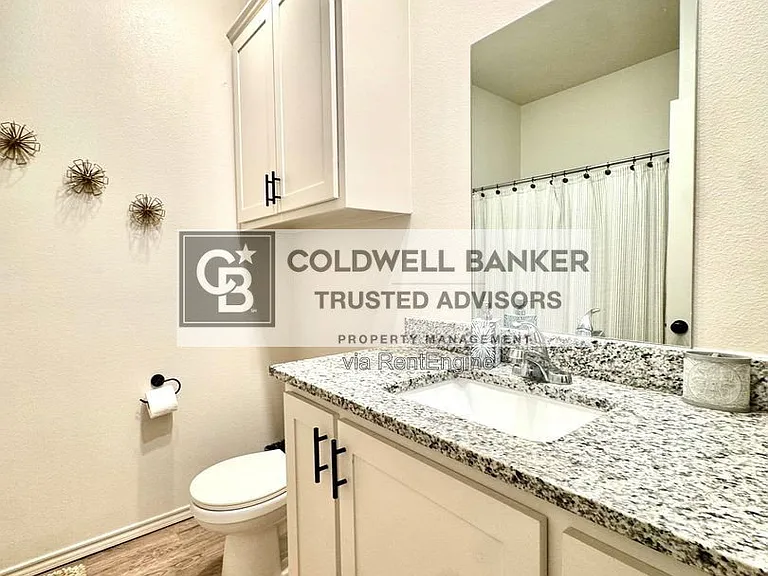 5528 Lehigh St — Photo 22