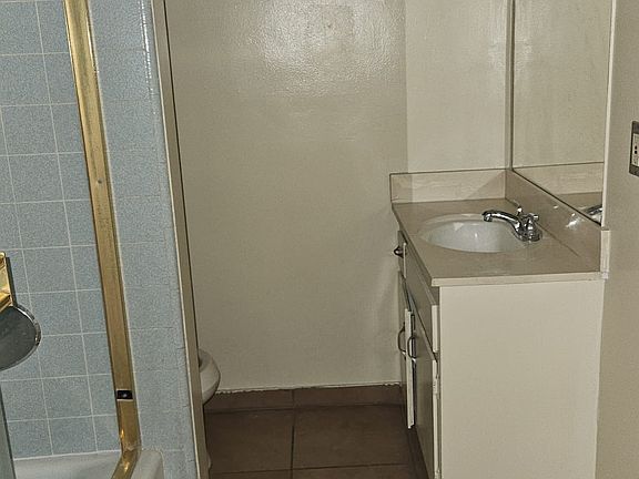 5th image of 216 Palmetto Dr #12A