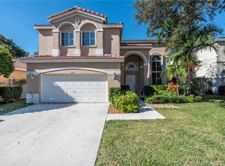 1657 SW 108th Way, Davie, FL 33324