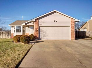11933 W Central Park Ct, Wichita, KS 67205