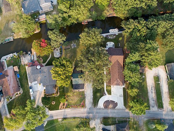 5th image of 8760 E Mallard Ln