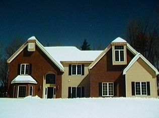 81 Crystal Ln, Slingerlands, NY 12159