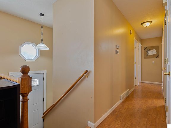 5th image of 1005 Conestoga Rd