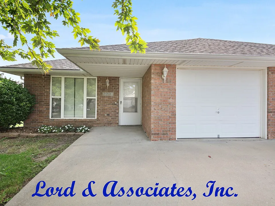 2222 Thomas Dr