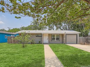 106 Newport Dr, San Antonio, TX 78218