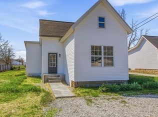 105 E Jefferson St, Kempton, IN