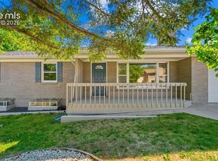 10 El Sereno Dr, Colorado Springs, CO 80906