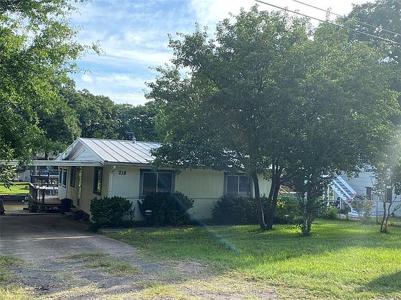 2nd image of 218 Harbor Dr