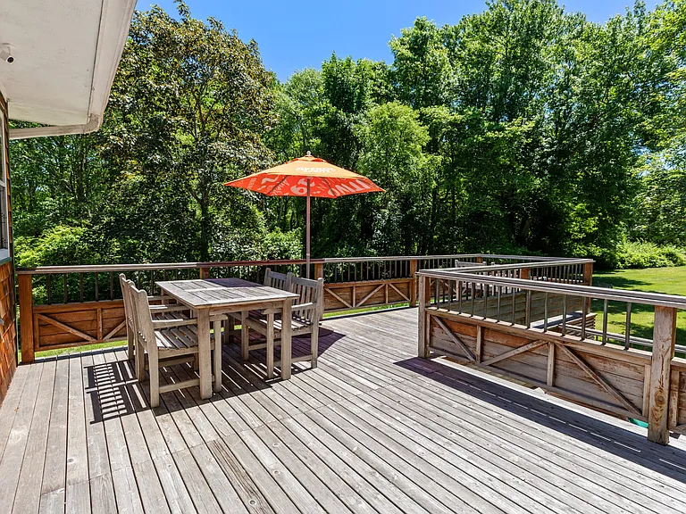Sunset Rd — Photo 20
