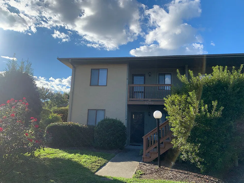 3730B Saint Johns Ct