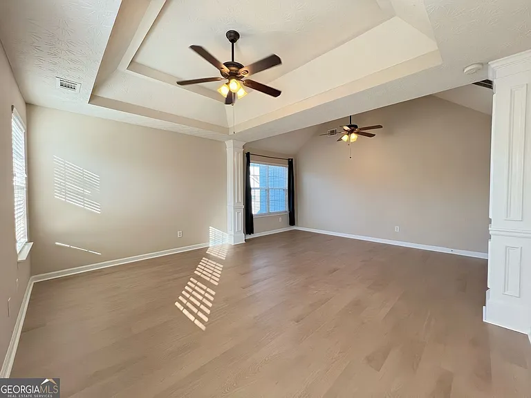 2751 Spence Ct — Photo 37