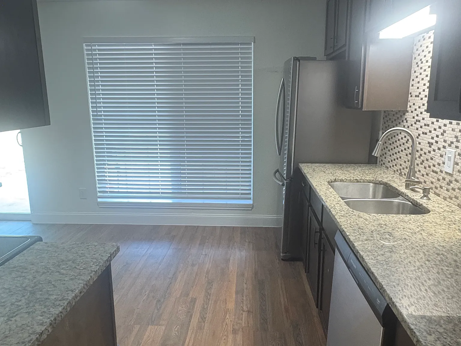 4 bed, 1440 sqft, $1,950 — Photo 2