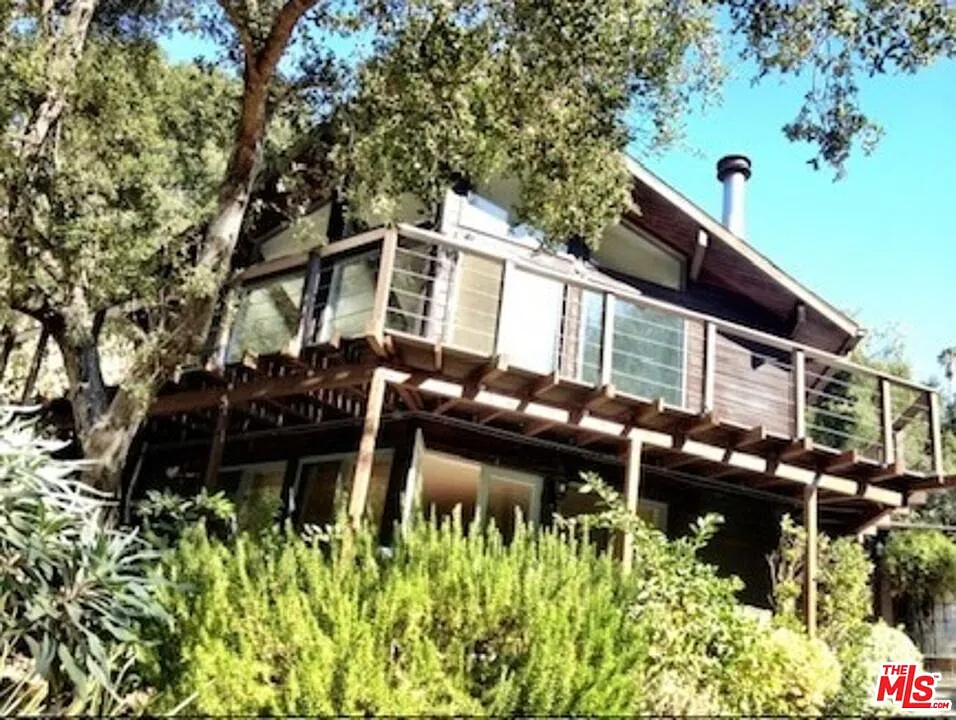 21330 Encina Rd