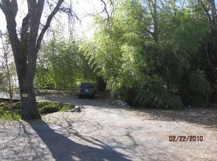 700 Darneille Ln, Grants Pass, OR 97527