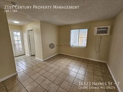 14323 Haynes St #7 — Photo 7